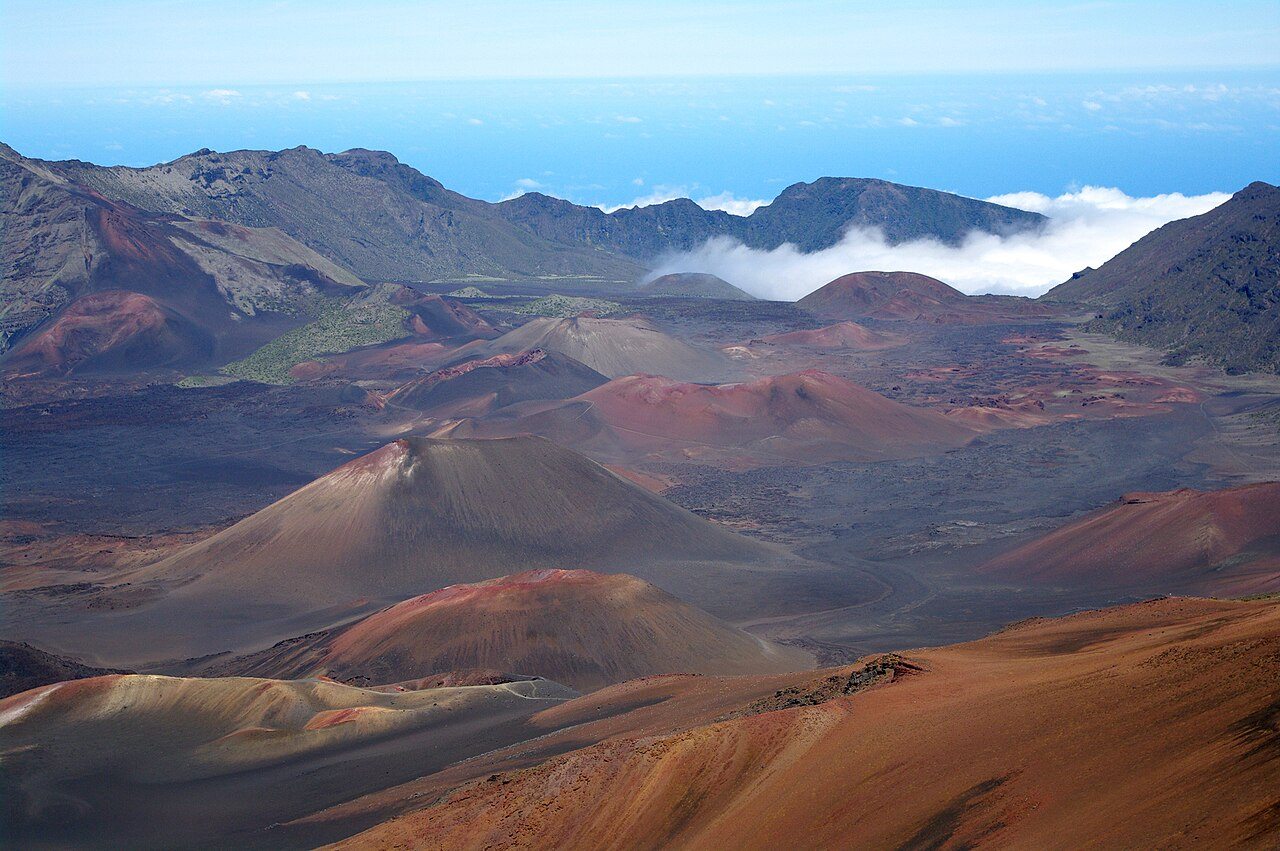 Haleakala Crater - 3527607478 (May 2009).jpg
