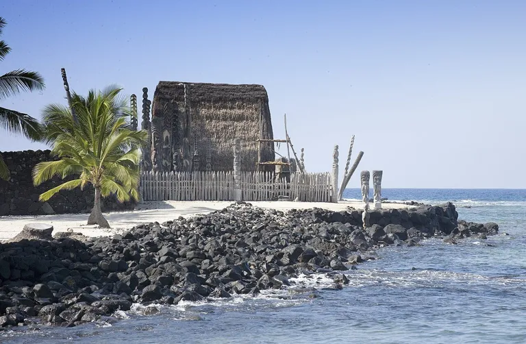 Puʻuhonua o Hōnaunau.jpg