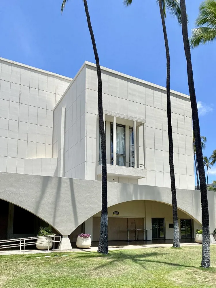 Blaisdell Concert Hall, King Street and Ward Avenue, Kakaako, Honolulu, HI - 52264206384.jpg